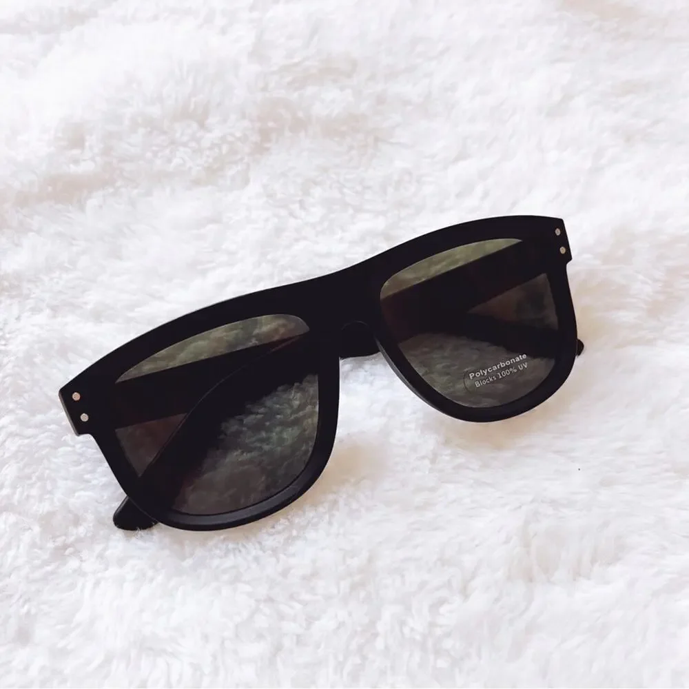 Simon Black Classic Sunglasses